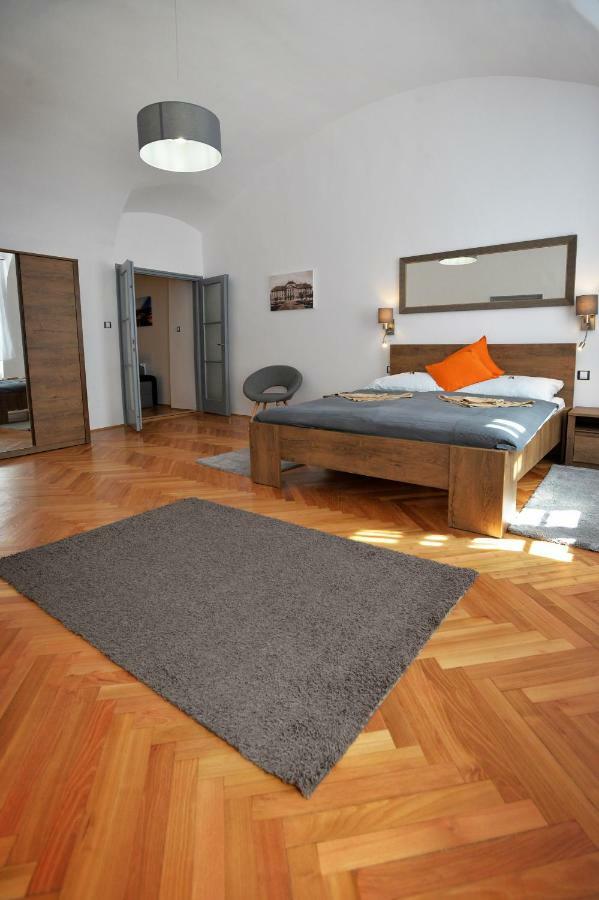 Pr Apartman エゲル エクステリア 写真
